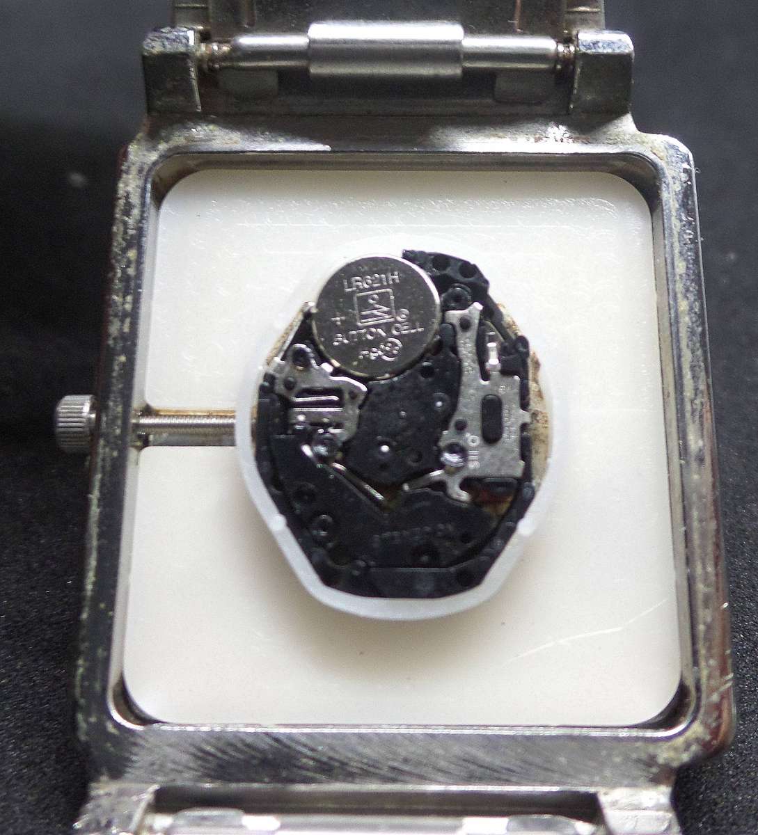 *R1 Auction* Strange DSN quartz gents watch