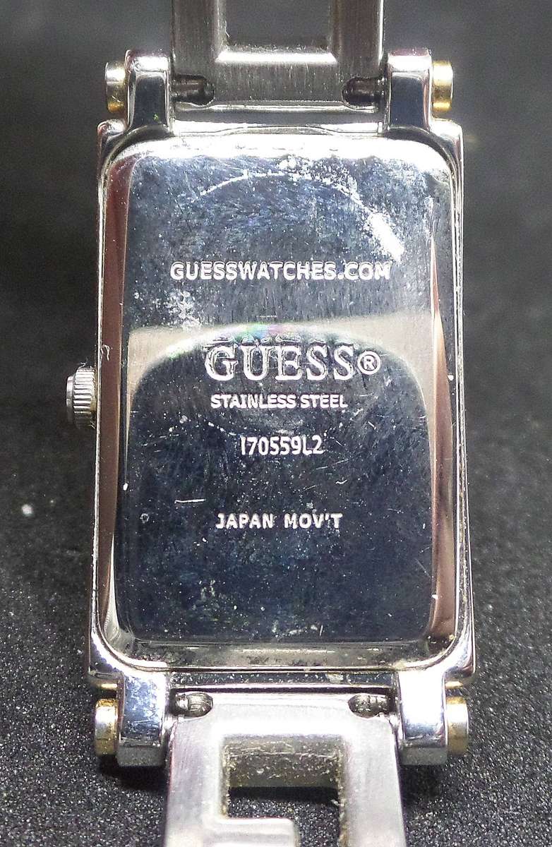 *R1 Auction* GUESS Quartz lady's watch