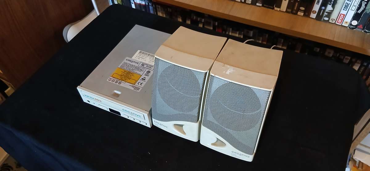 Creative CDROM / Speakers Bundle
