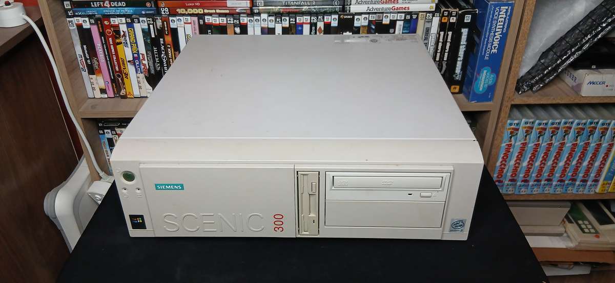 Siemens Scenic 300 Computer