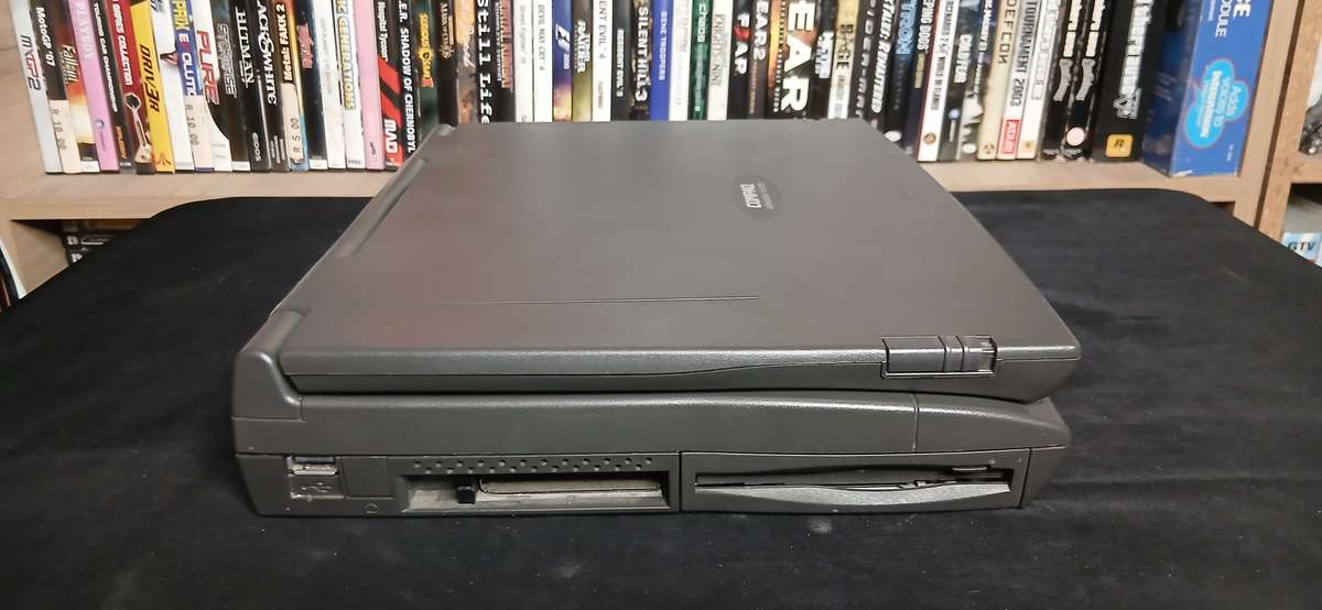 Compaq Armada 1573D P1 Laptop