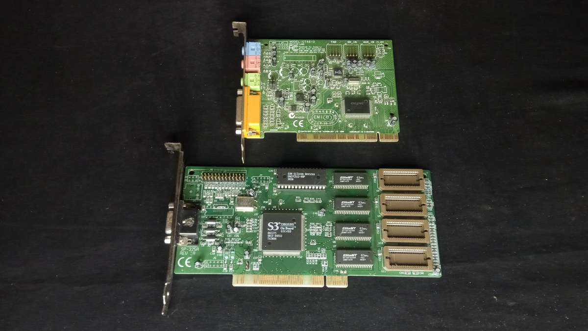 Intel Pentium 120MHz computer