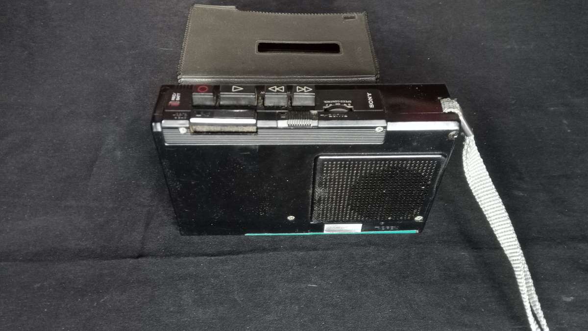 Bundle Lot 3 x faulty Walkmans