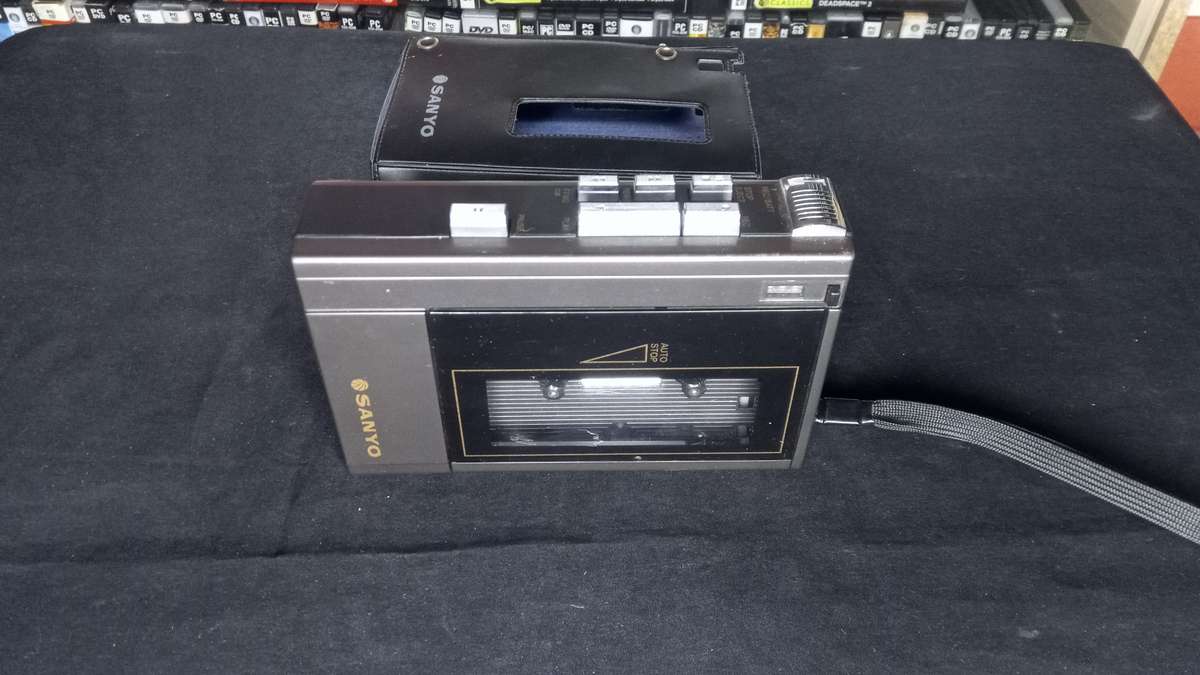 Bundle Lot 3 x faulty Walkmans