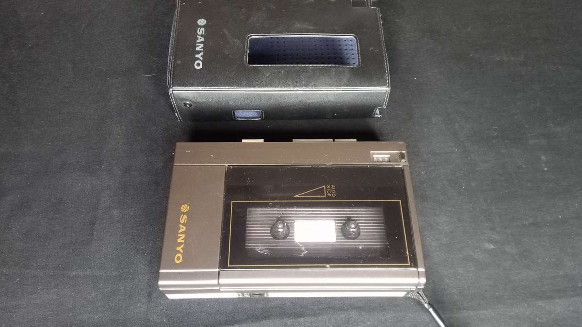 Bundle Lot 3 x faulty Walkmans