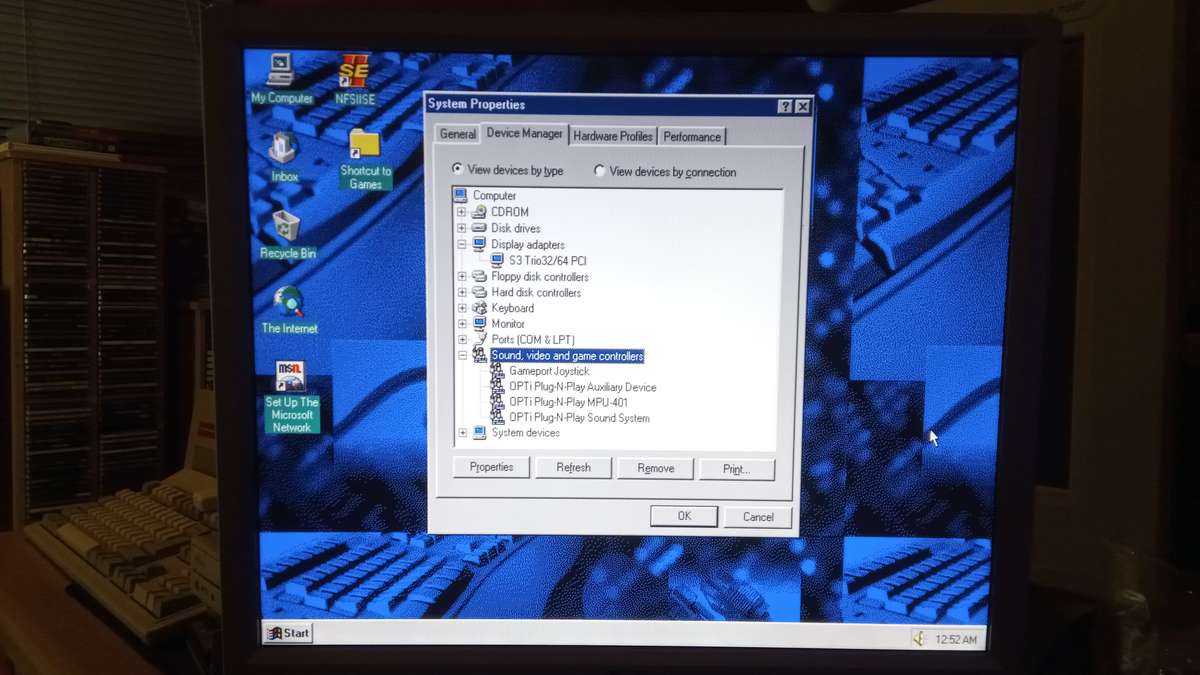 Intel Pentium P1 166MHz computer
