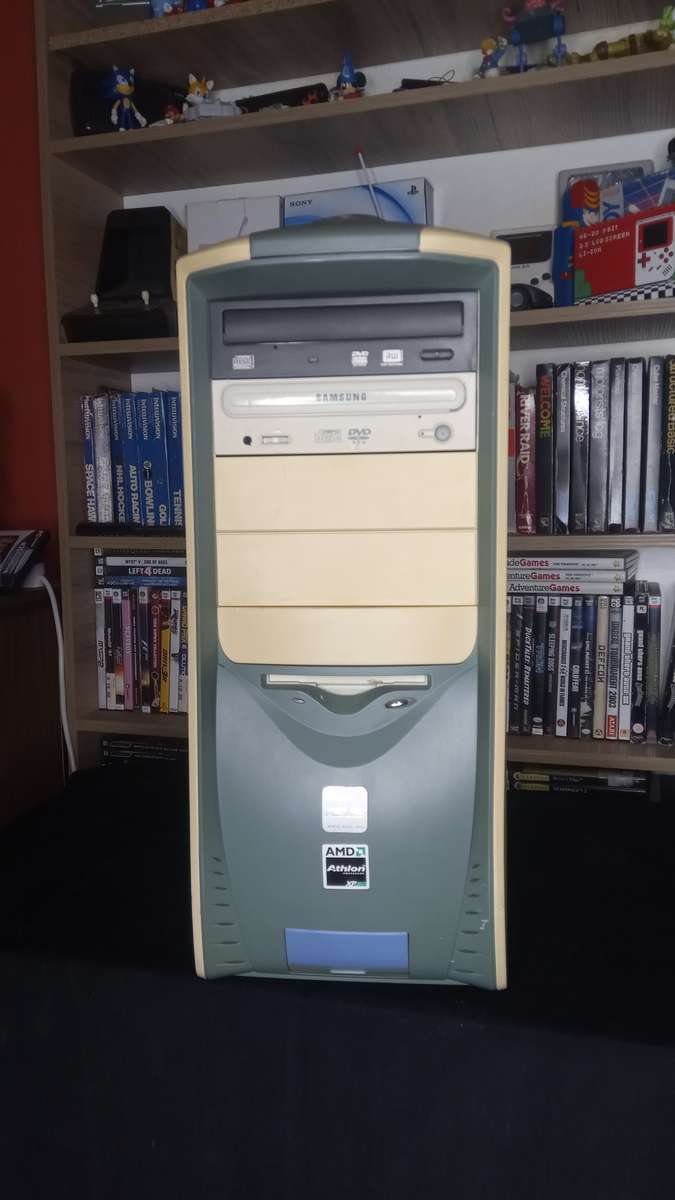 AMD Athlon XP 2200+ computer