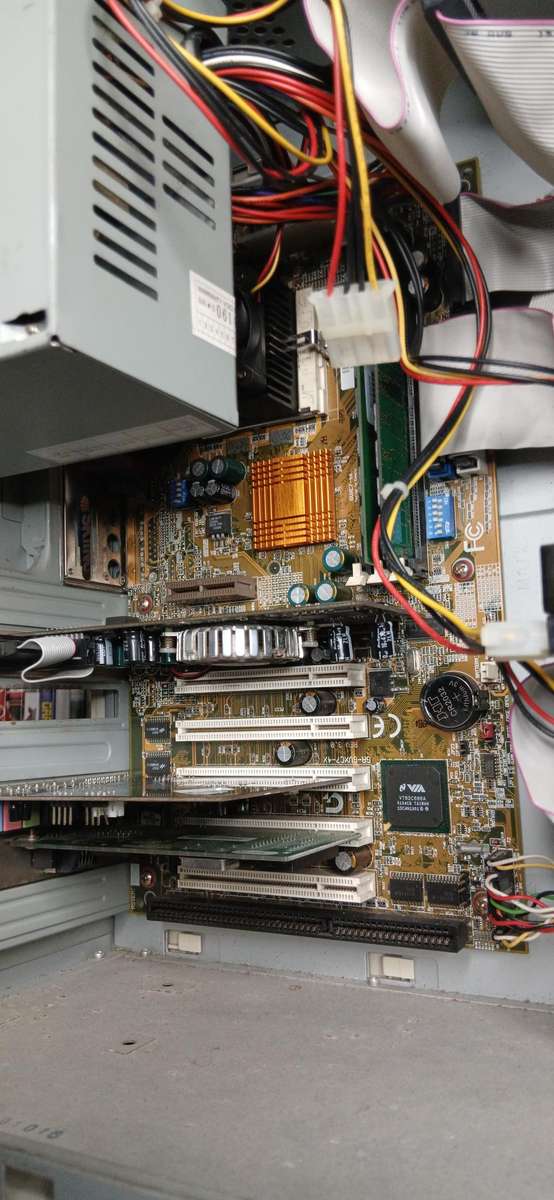 Pentium 3 1000 MHz Computer plus GeForce FX5200 GPU