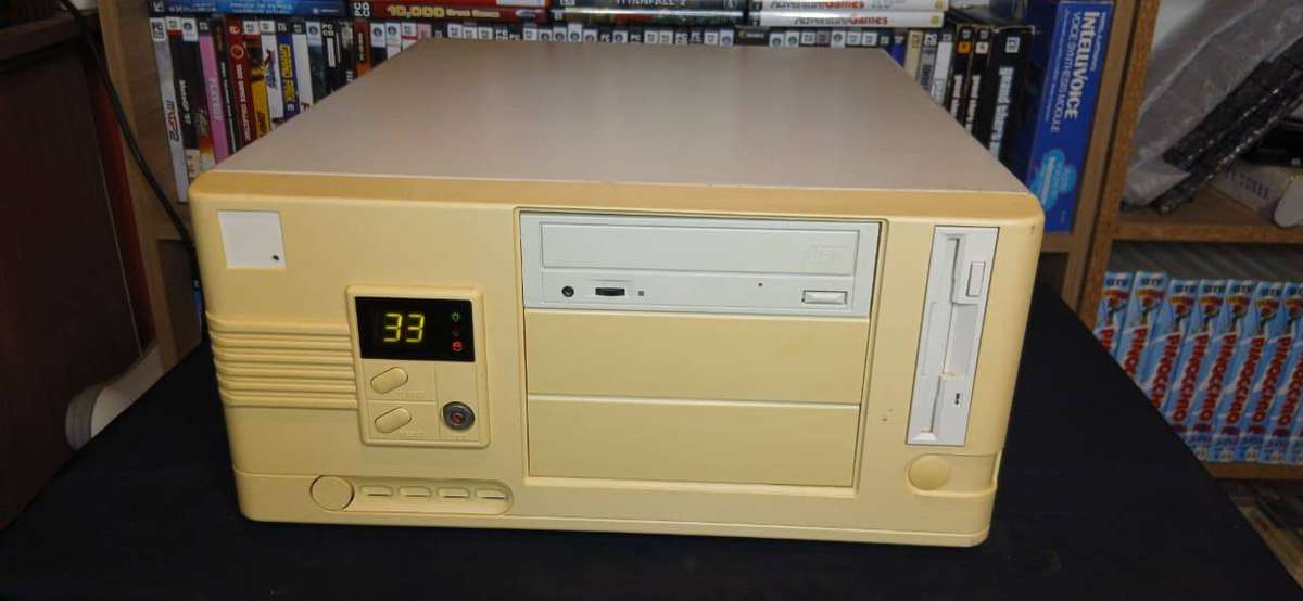 Cyrix CX 486 DX2-66 Computer with Sound Blaster