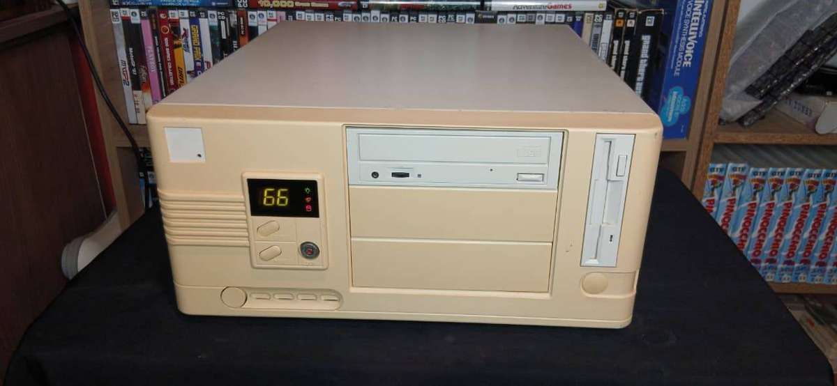 Cyrix CX 486 DX2-66 Computer with Sound Blaster