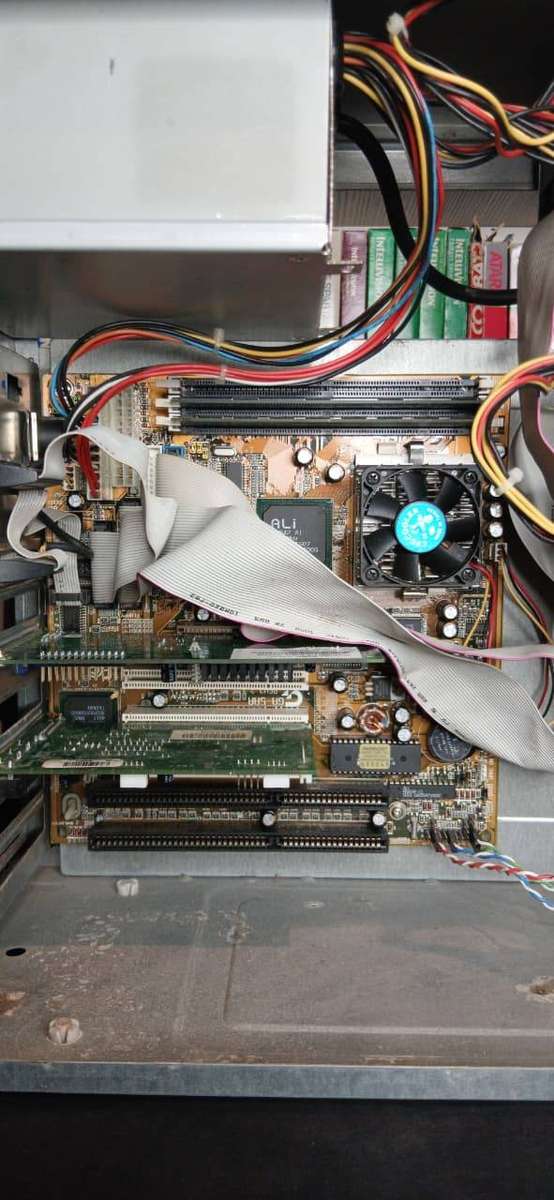 AMD K6-2 450 Computer with NVIDIA Riva TNT2 Model64 32MB Graphics Card