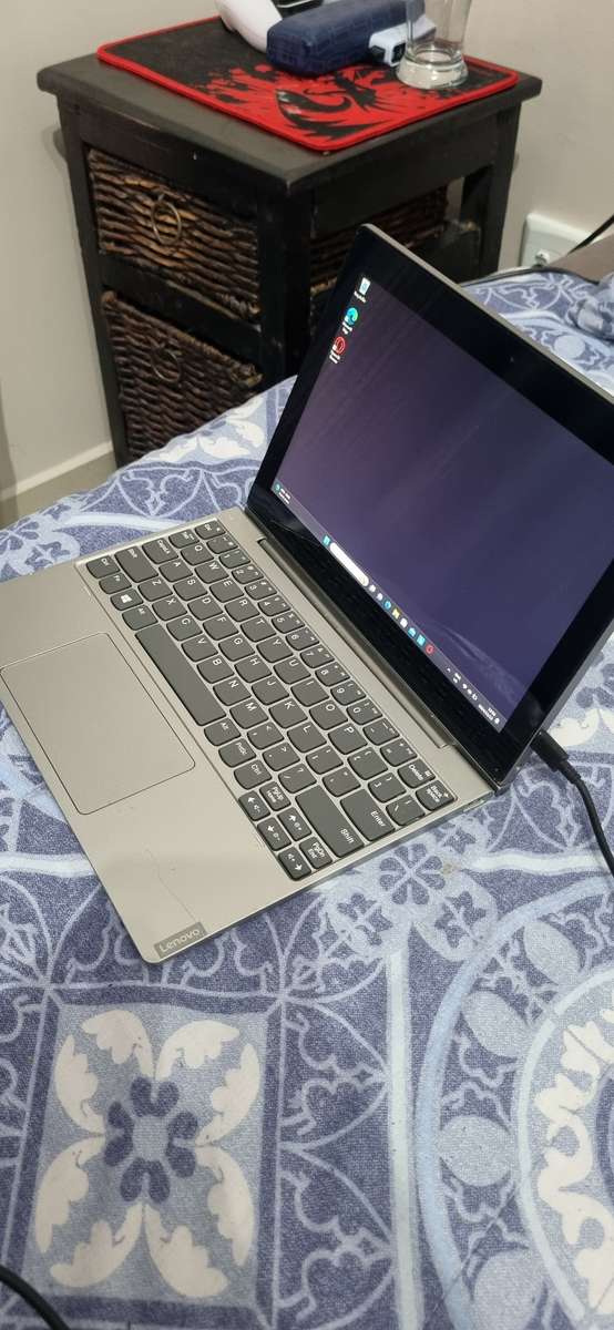 Lenovo IdeaPad D330 Laptop