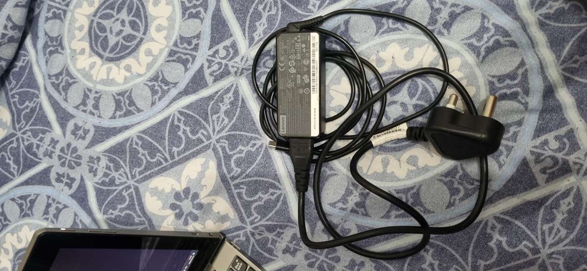 Lenovo IdeaPad D330 Laptop