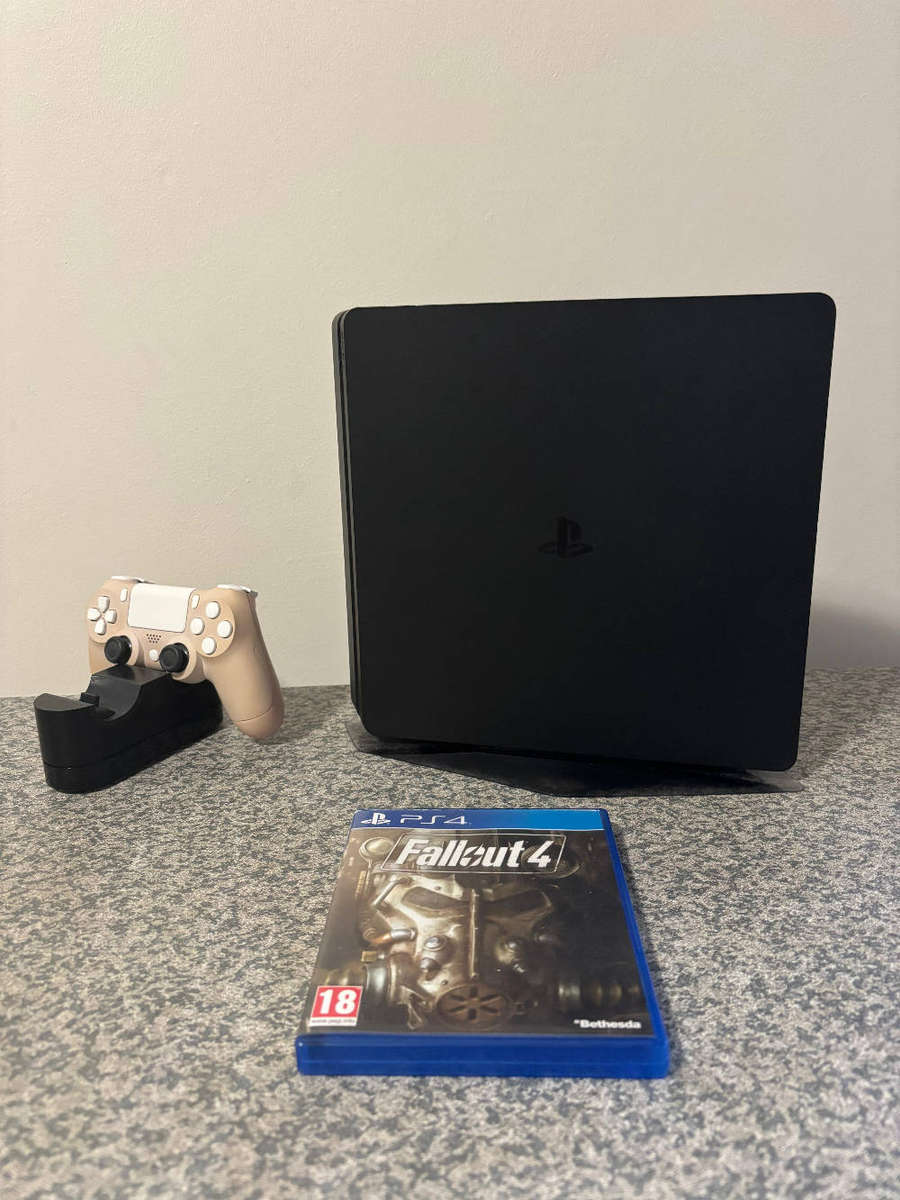 PS4 Slim 500GB Bundle  1 Controller, Dock & Fallout 4