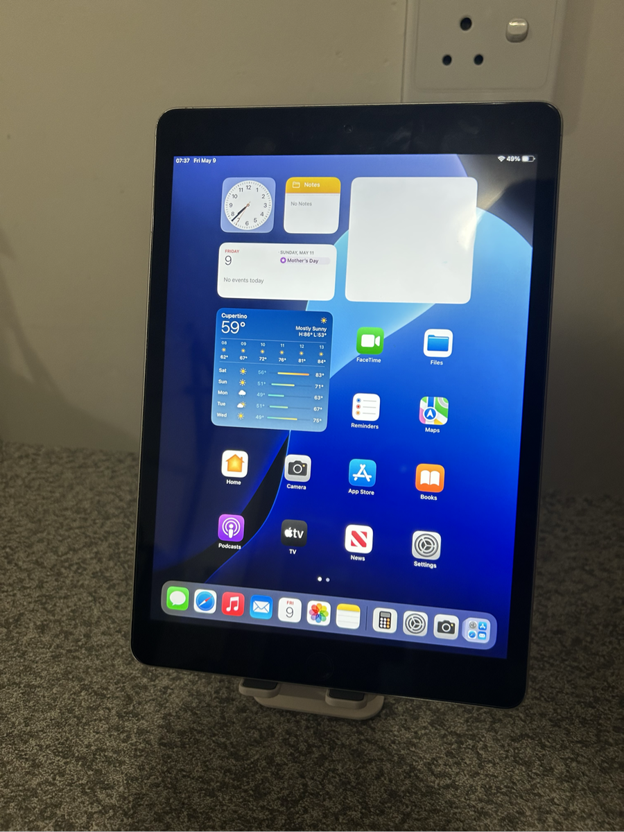 Apple IPad 9th Gen 64 GB