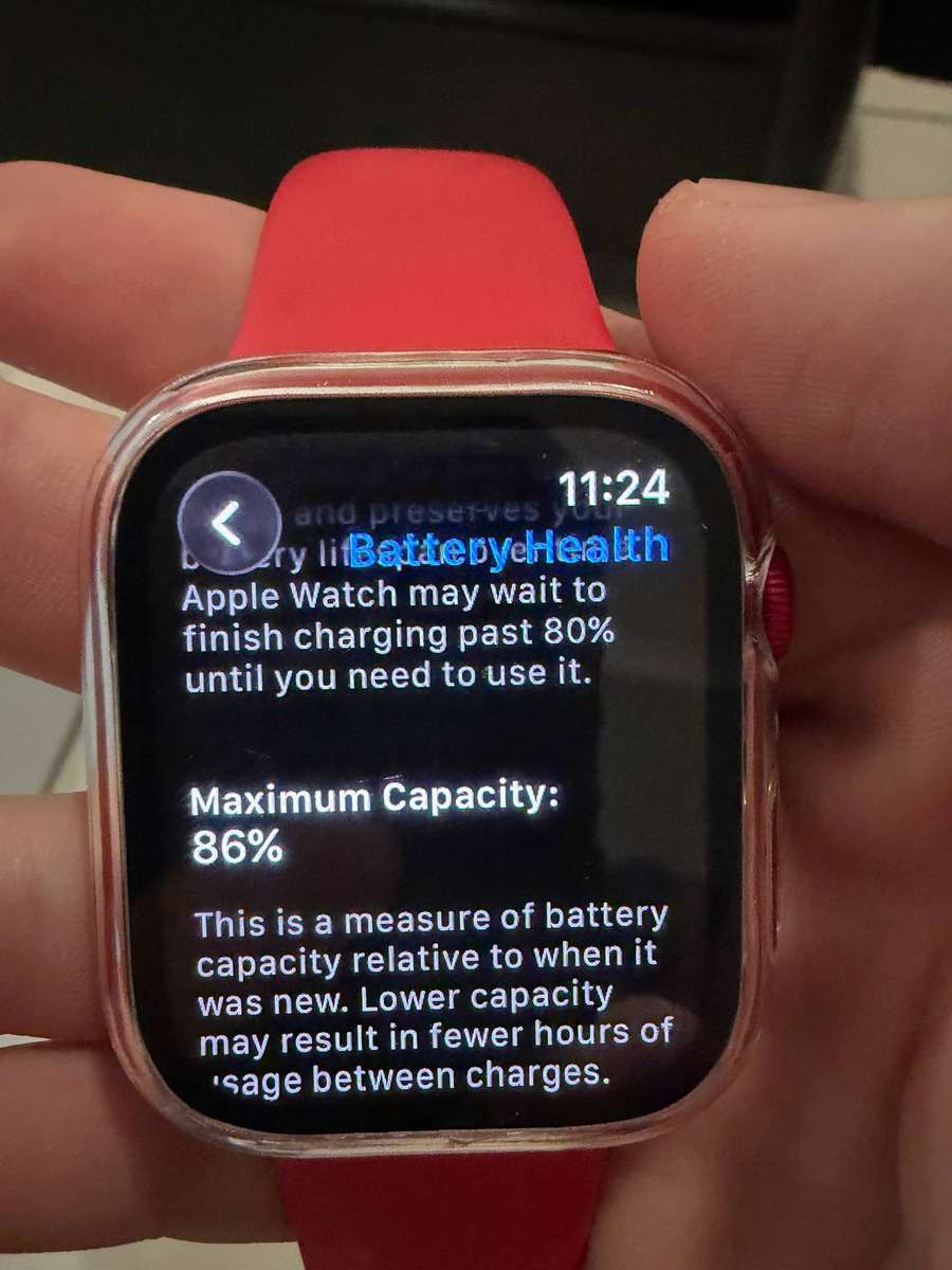 Apple Watch Series 8  Product Red (45mm, GPS)