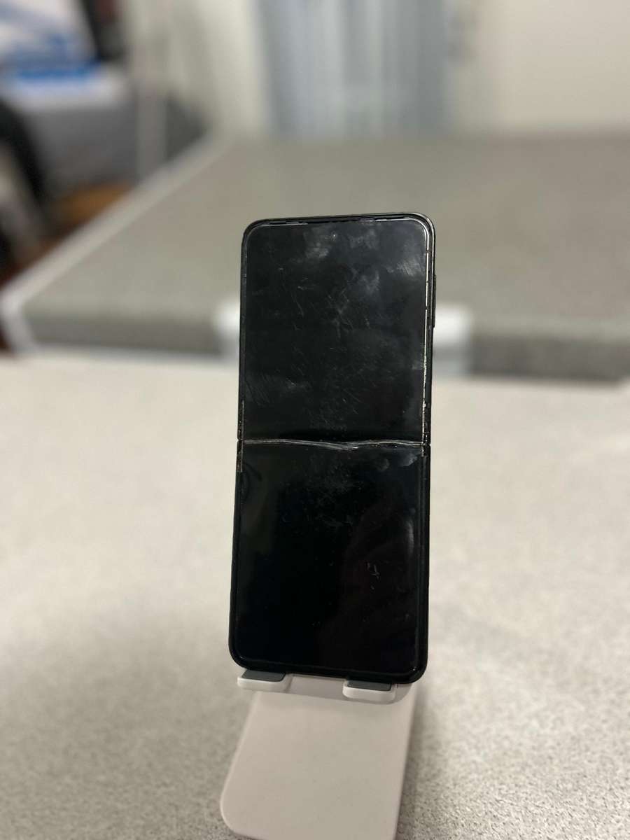 Samsung Galaxy Z Flip 3