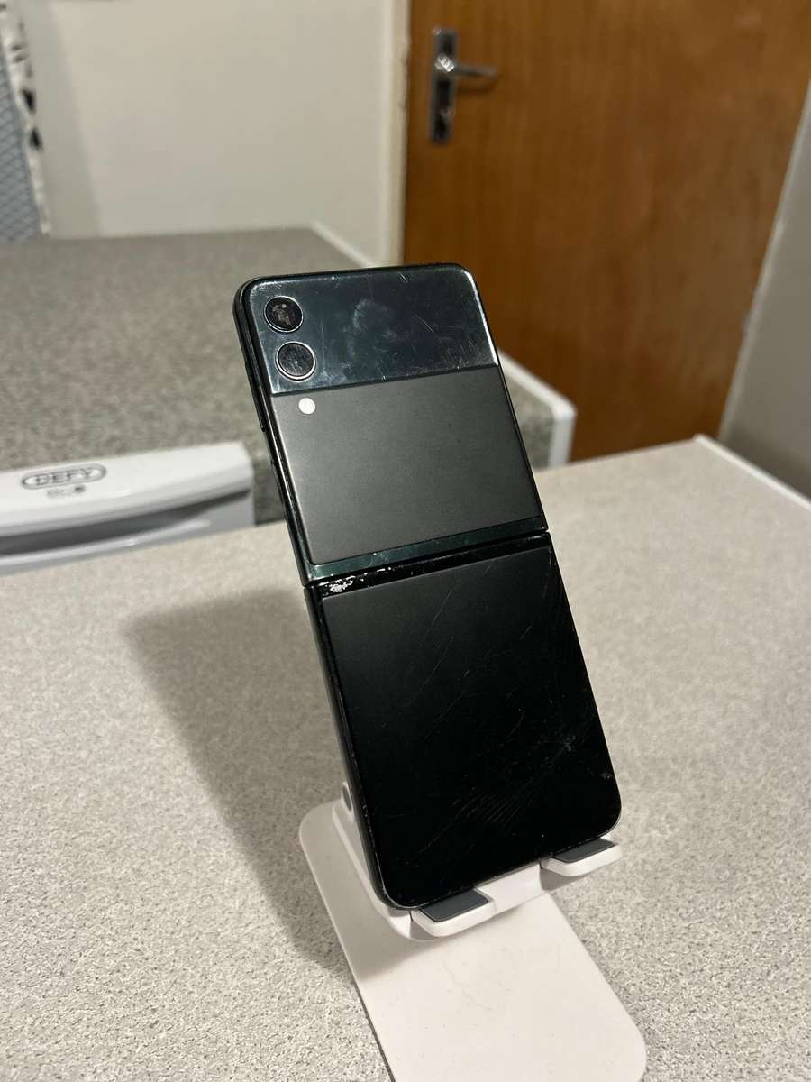 Samsung Galaxy Z Flip 3