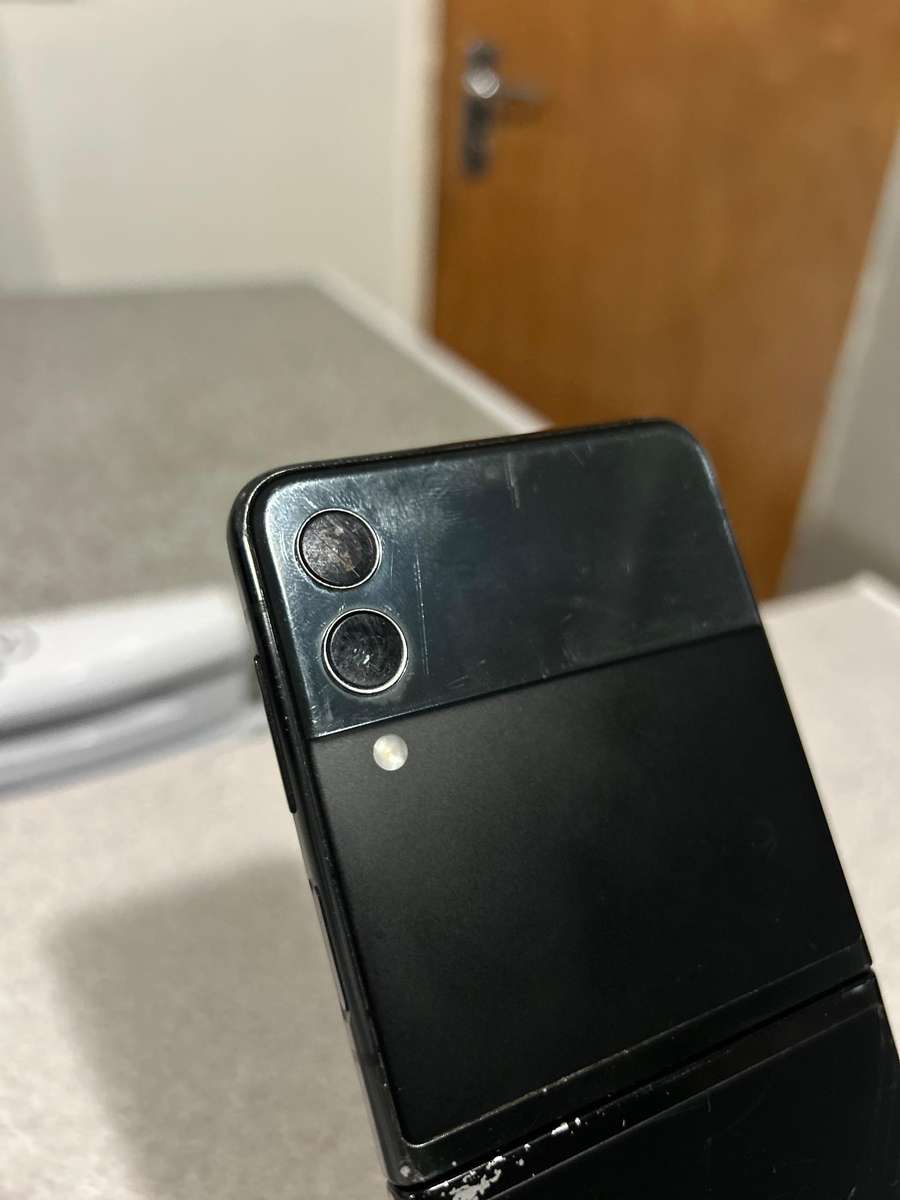 Samsung Galaxy Z Flip 3
