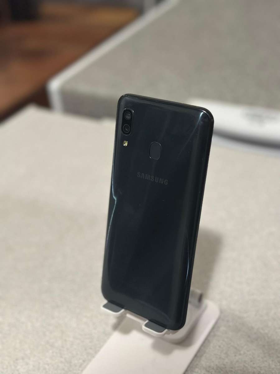 Samsung Galaxy A30