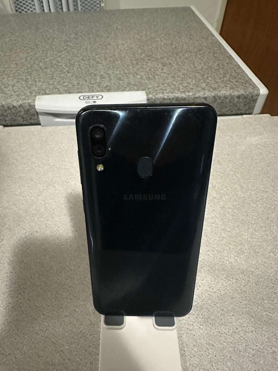 Samsung Galaxy A30