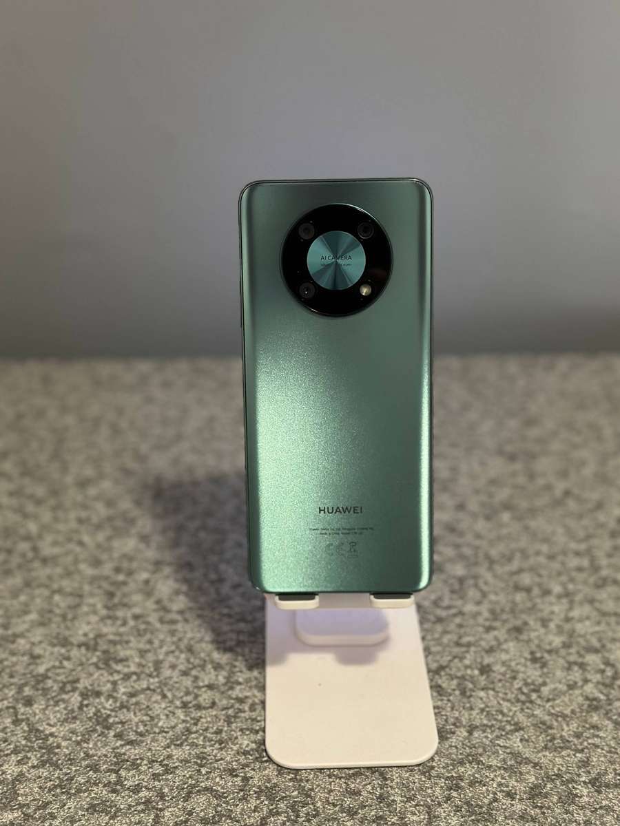 Huawei Nova Y90  128GB Dual SIM  Crystal Blue  Mint with Box!