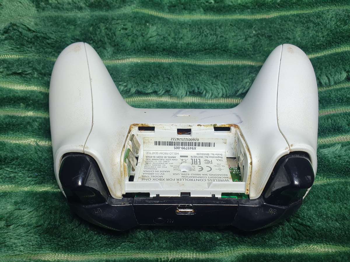 Xbox One Controller *Read Description*