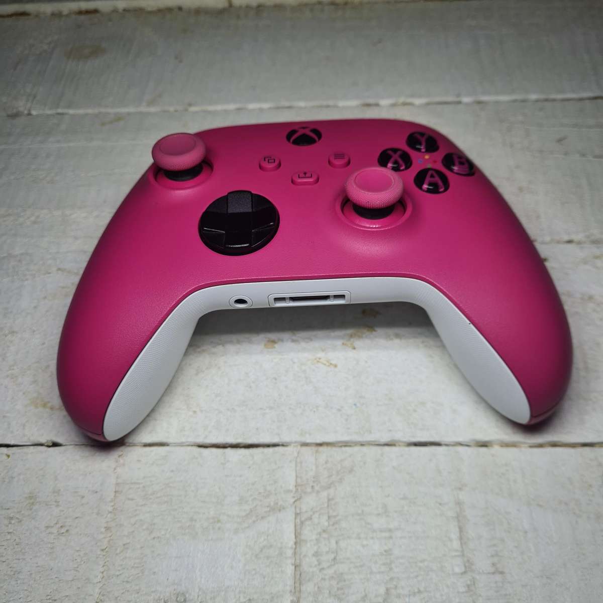 Xbox Series Wireless Controller Deep Pink