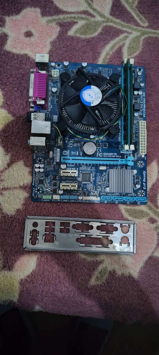 GIGABYTE MOTHERBOARD+i7 2600@3.40 GEN +8GB DDR3 RAM