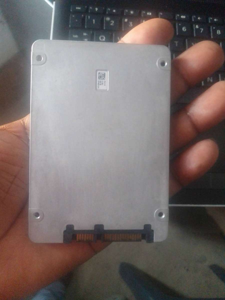 Dell Intel D3-S4510 Series 2.5" 3.84TB 6GBPS SATA SSD Drive