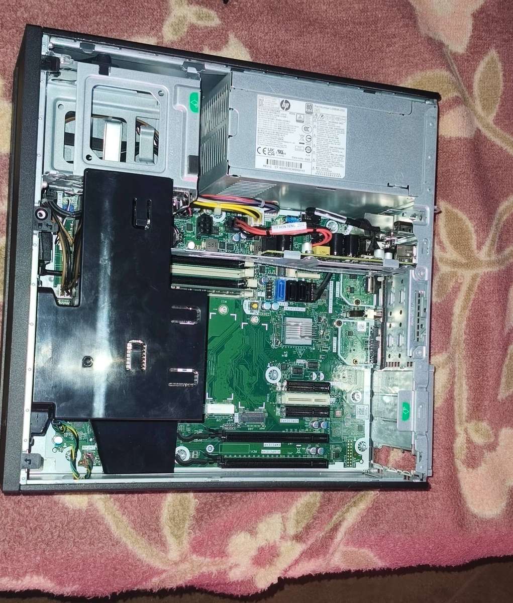 FAULTY HP Engage Flex Pro C G2 i3 13th Gen 16GB ddr5 Ram