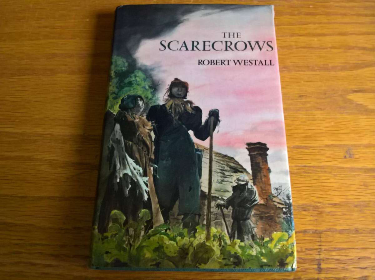 WESTALL, Robert - The Scarecrows - (Hardcover in Jacket)