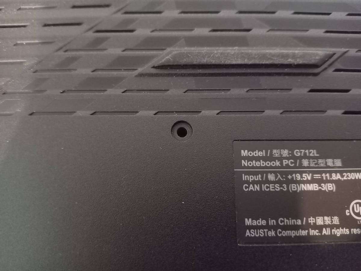 ASUS ROG STRIX G17 500GB SSD 16GB RAM NVIDIA GEFORCE