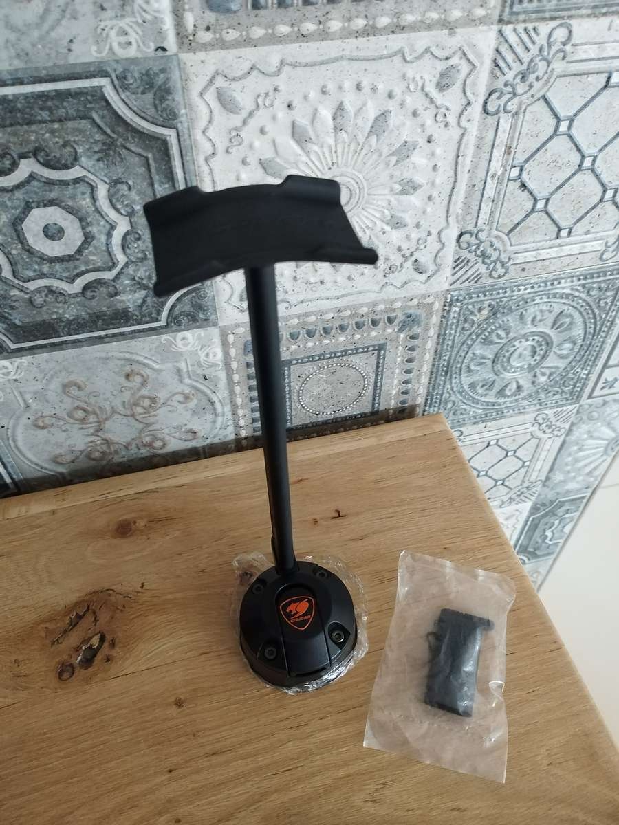 Cougar Bunker S Headset Stand