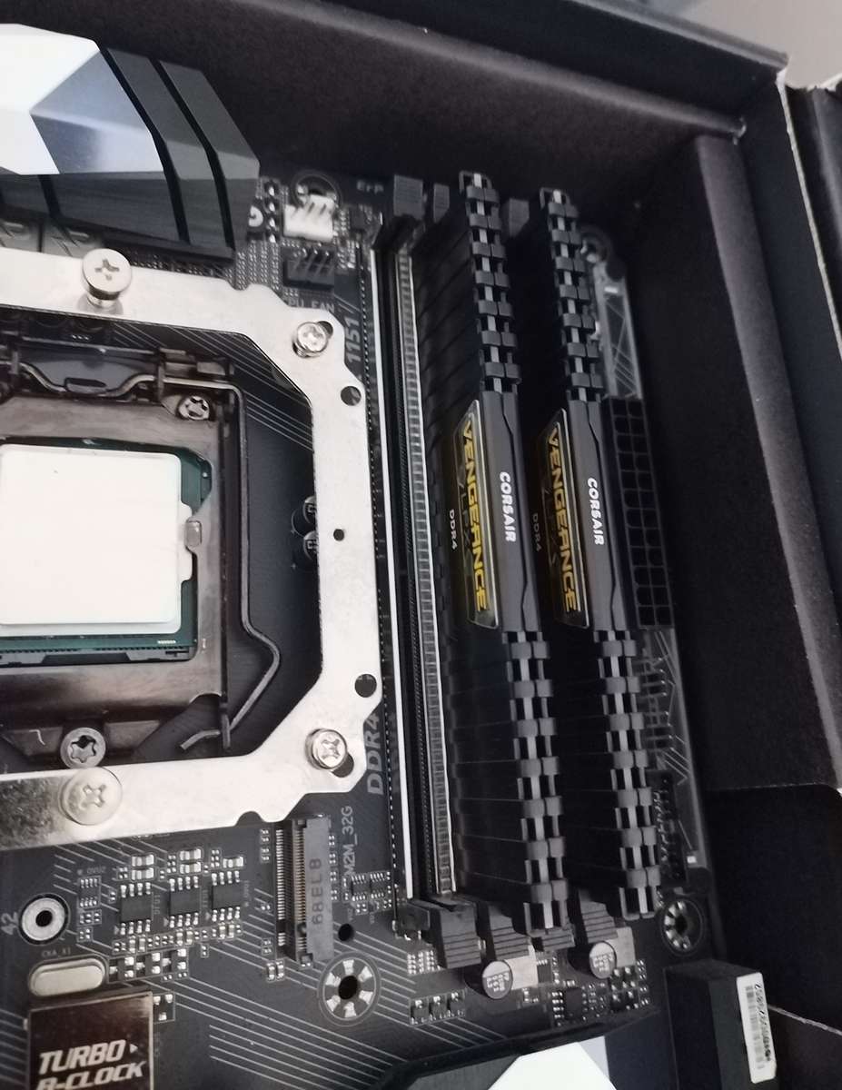 I7 CPU, Gaming Motherboard, Memory and liquid cooling system bundle