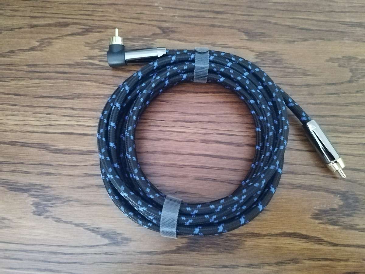 Subwoofer Cable 3m male to male RCA with 90 degree end