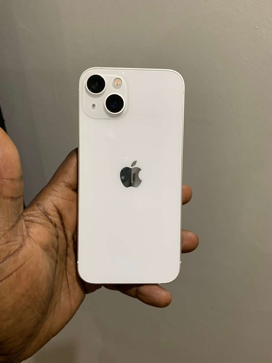 iPhone 13 128GB white