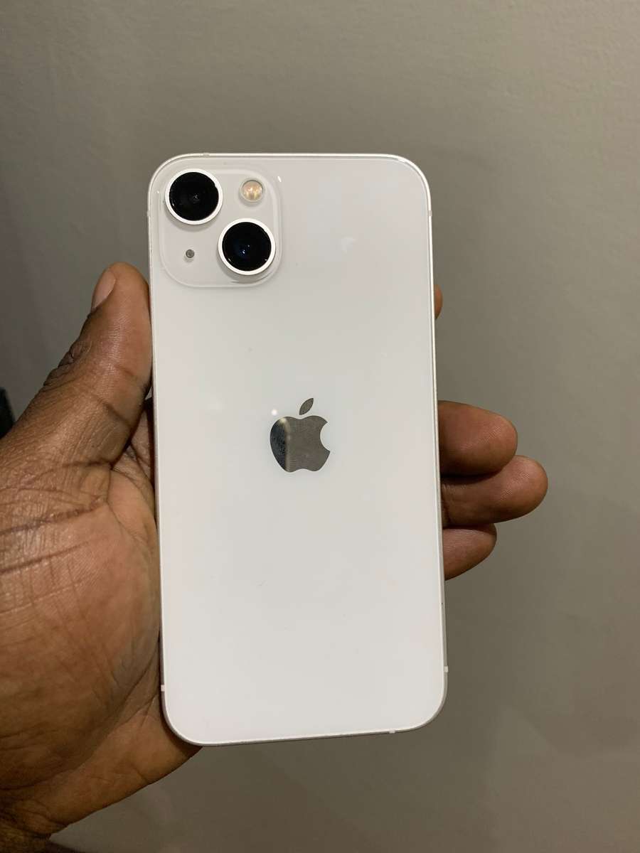 iPhone 13 128GB white