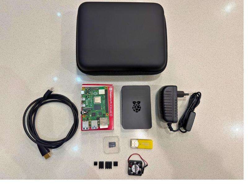 Raspberry Pi 4B 8GB Kit with RPI OS 32gb card and carry case - OPEN BOX ITEM - Retail R4500