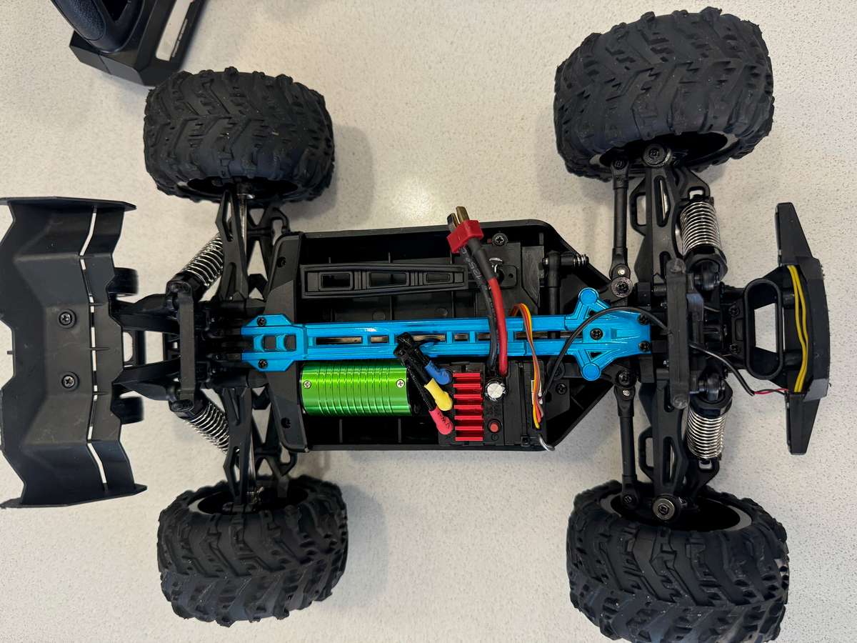 SCY-16101PRO Brushless RC car Monster truck/Buggy 4x4 2.4Ghz Ready to Run  (USED)