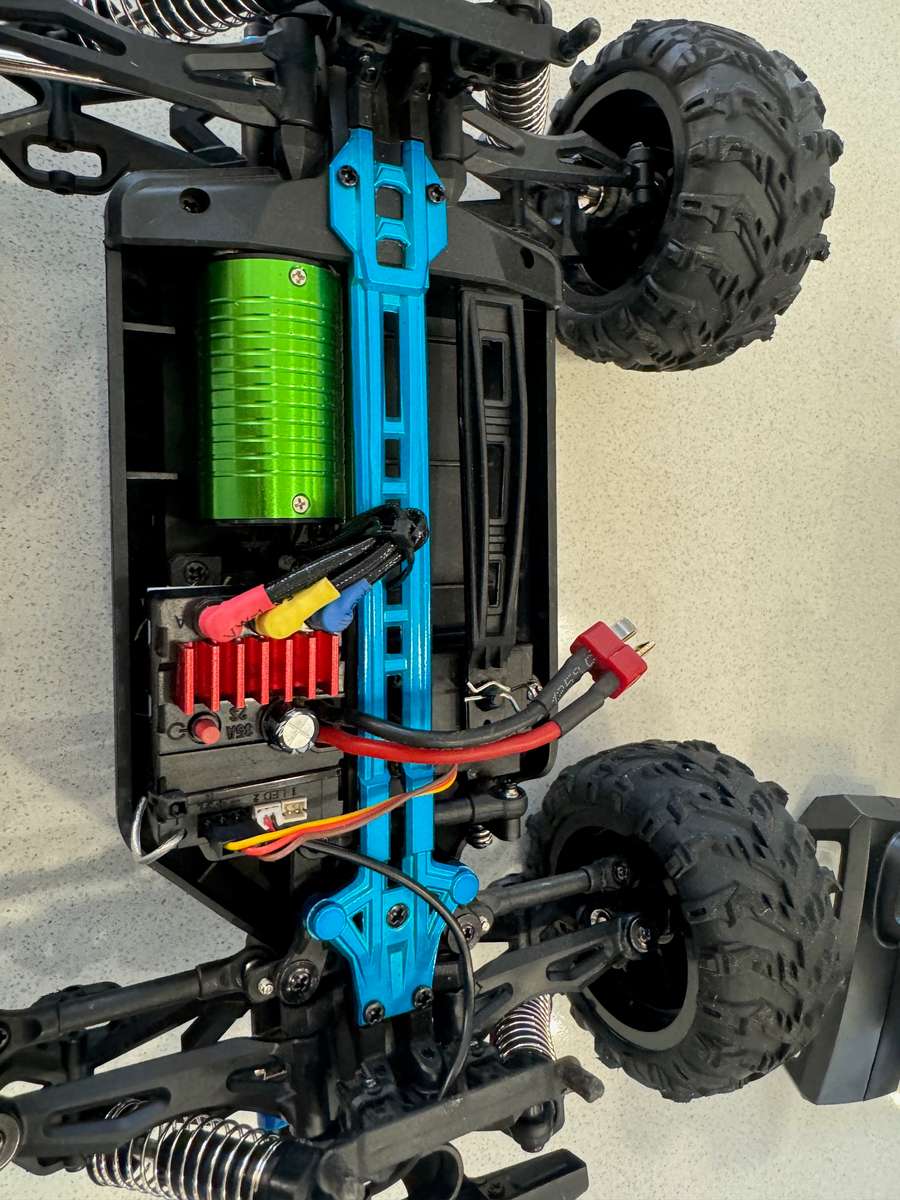 SCY-16101PRO Brushless RC car Monster truck/Buggy 4x4 2.4Ghz Ready to Run  (USED)