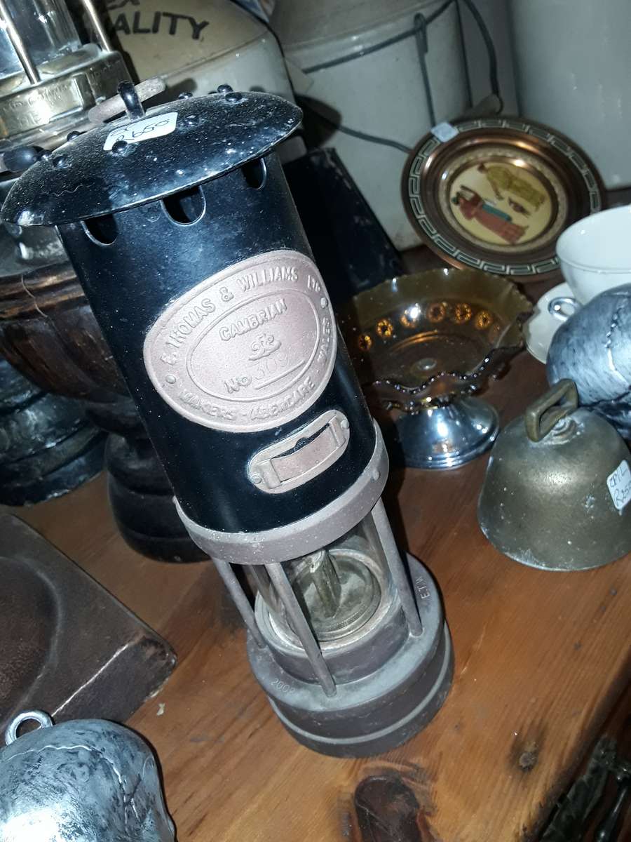 Previous era Thomas & Williams mining lamp, R750