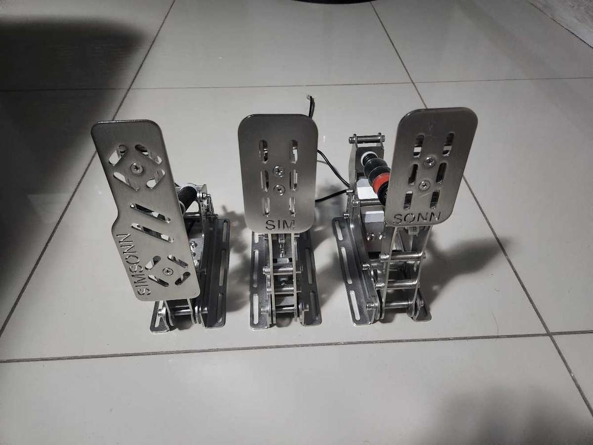 Moza r5 Racing bundle