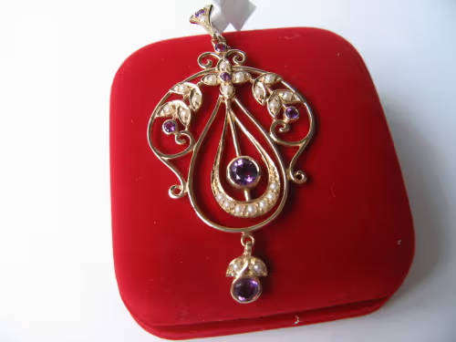 Lovely design- Genuine Amethysts and Seed Pearls in 9ct Gold Pendant