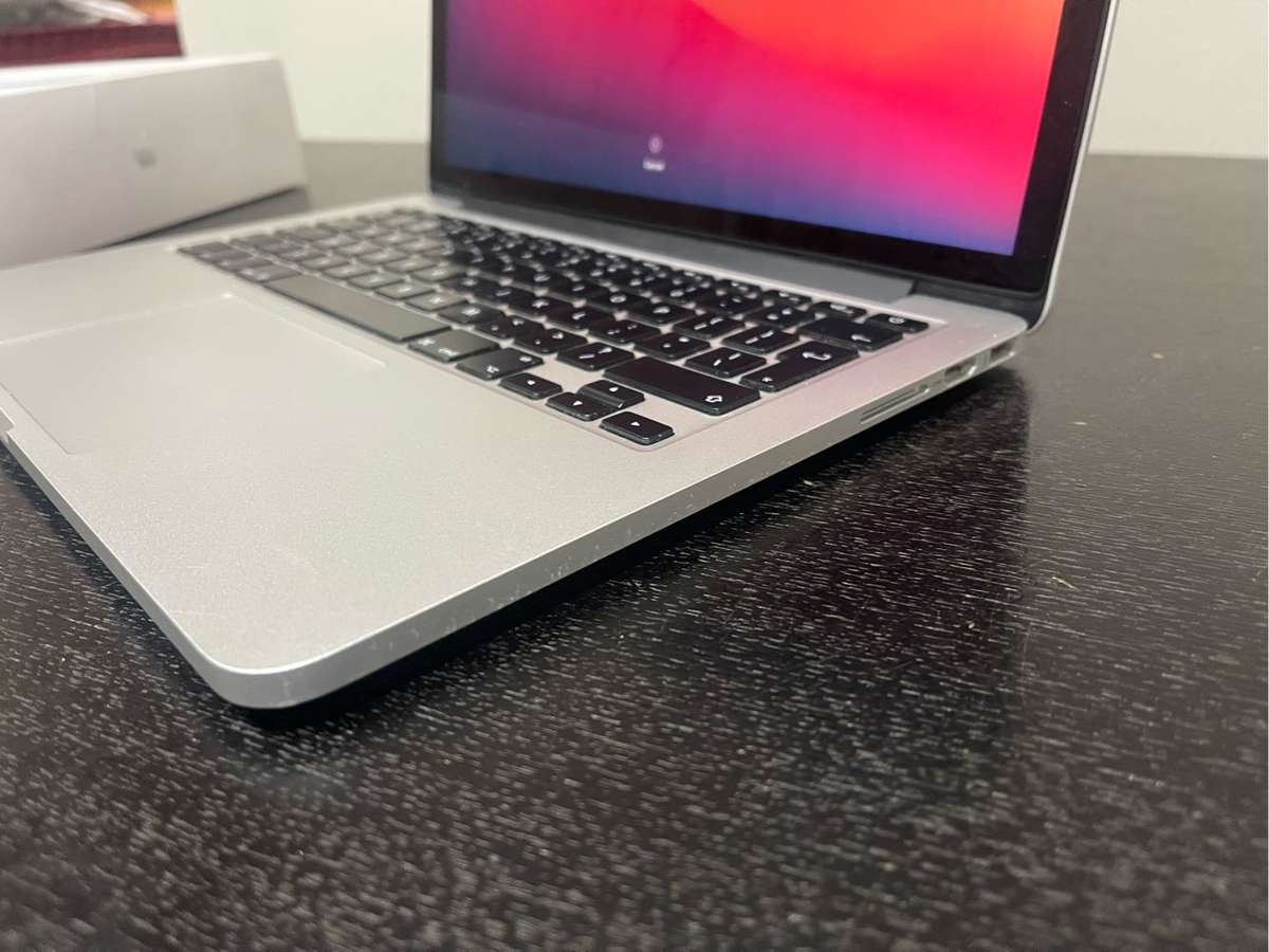 MacBook Pro 13 inch 2014 Model 256gb