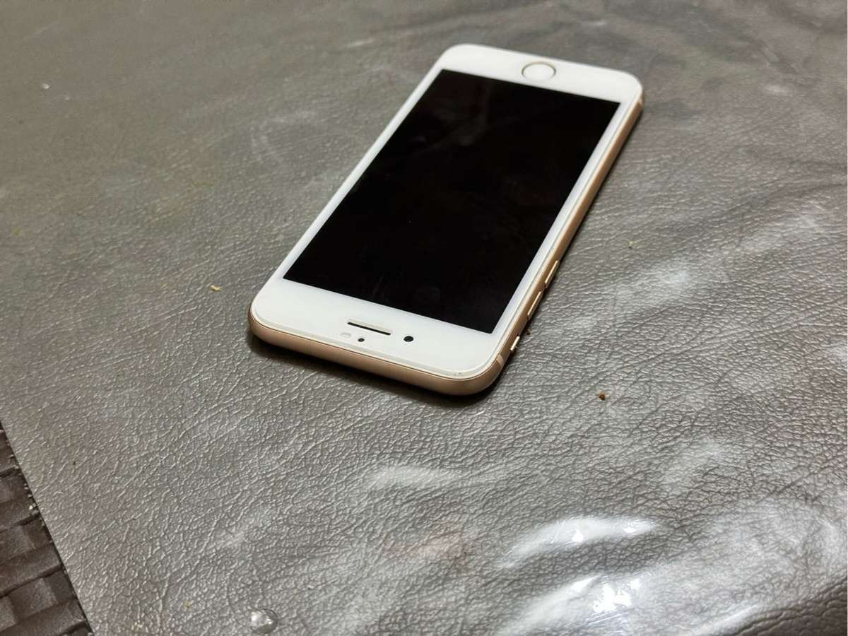 iPhone 8 64gb Gold