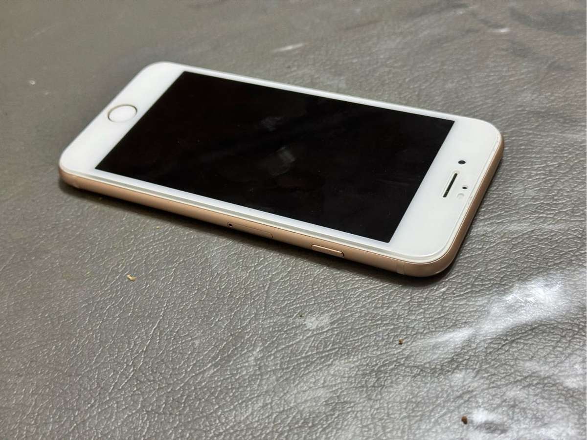iPhone 8 64gb Gold