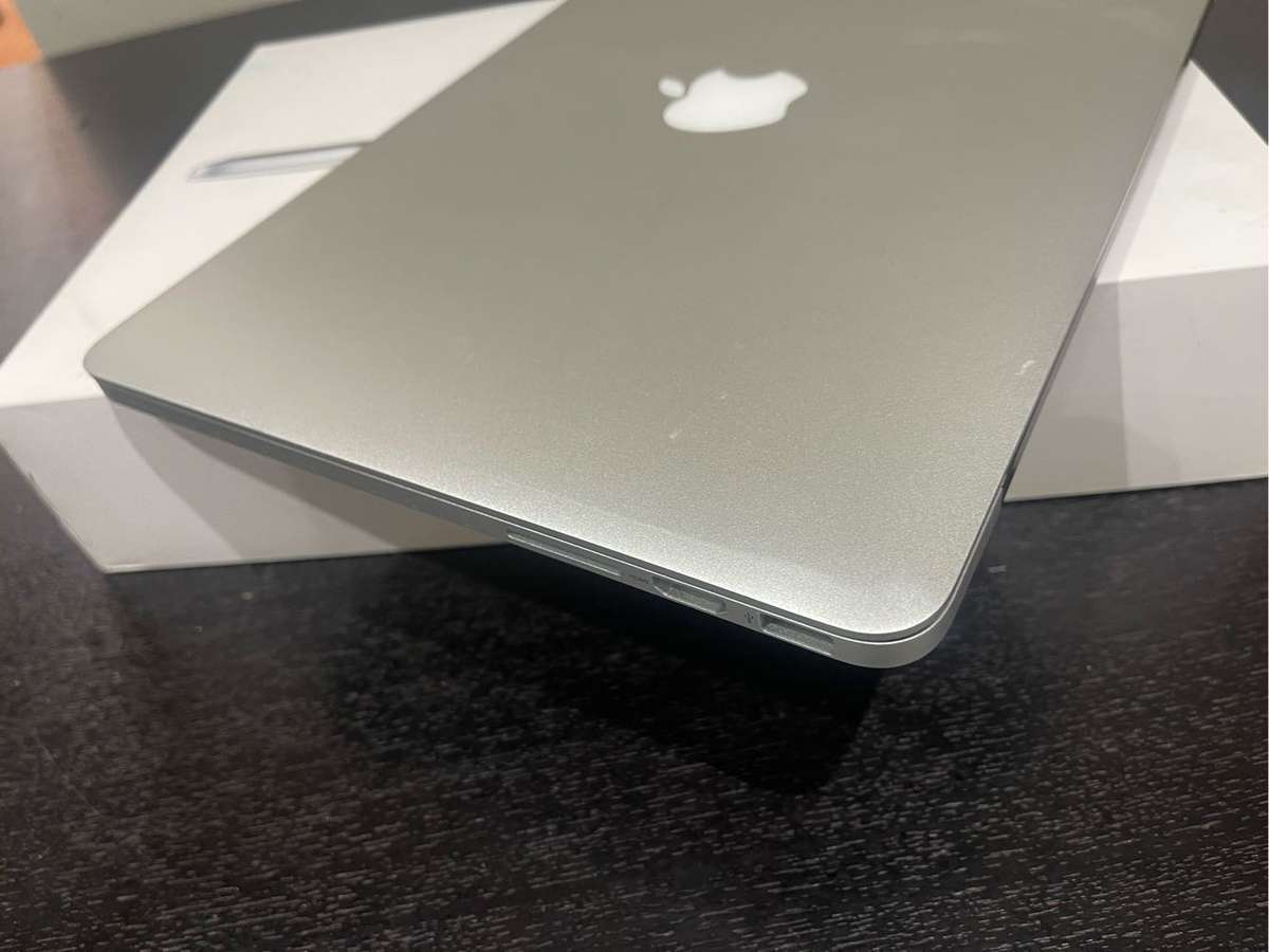 MacBook Pro 13 inch 2014 Model 256gb