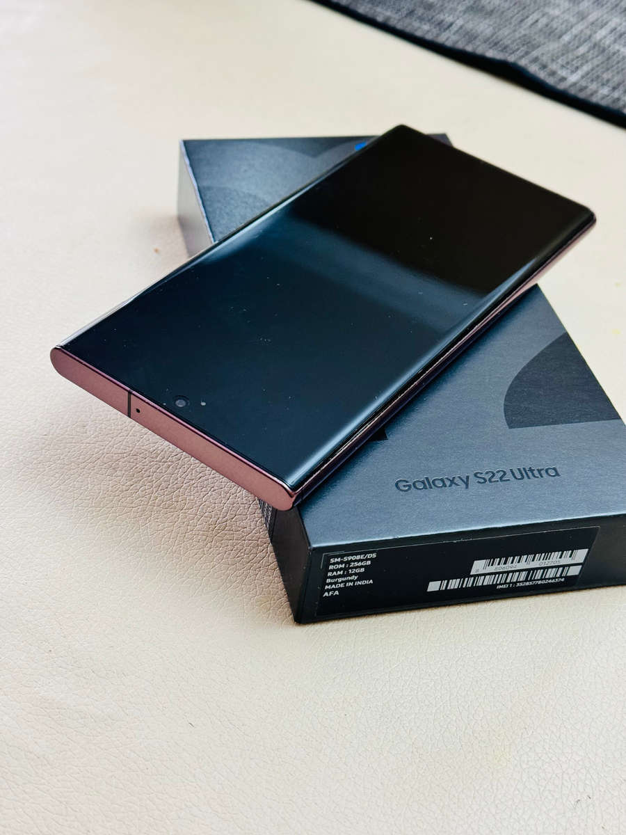 Samsung Galaxy S22 Ultra Dual SIM - 256GB - Excellent Condition!