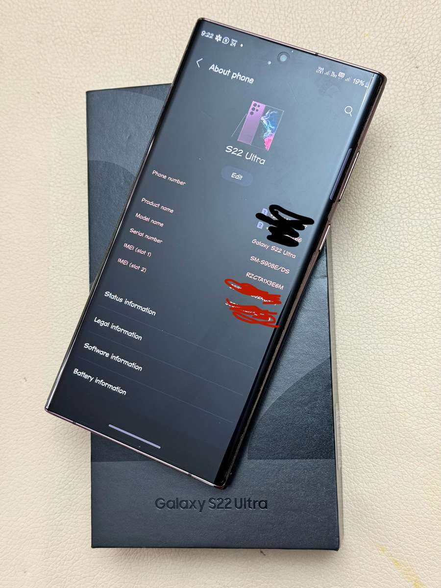 Samsung Galaxy S22 Ultra Dual SIM - 256GB - Excellent Condition!